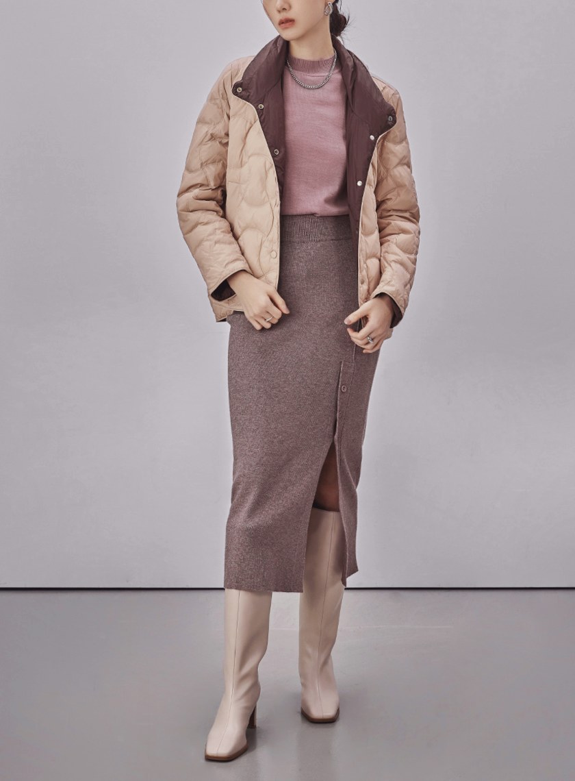 坑條合身針織開衩直筒裙